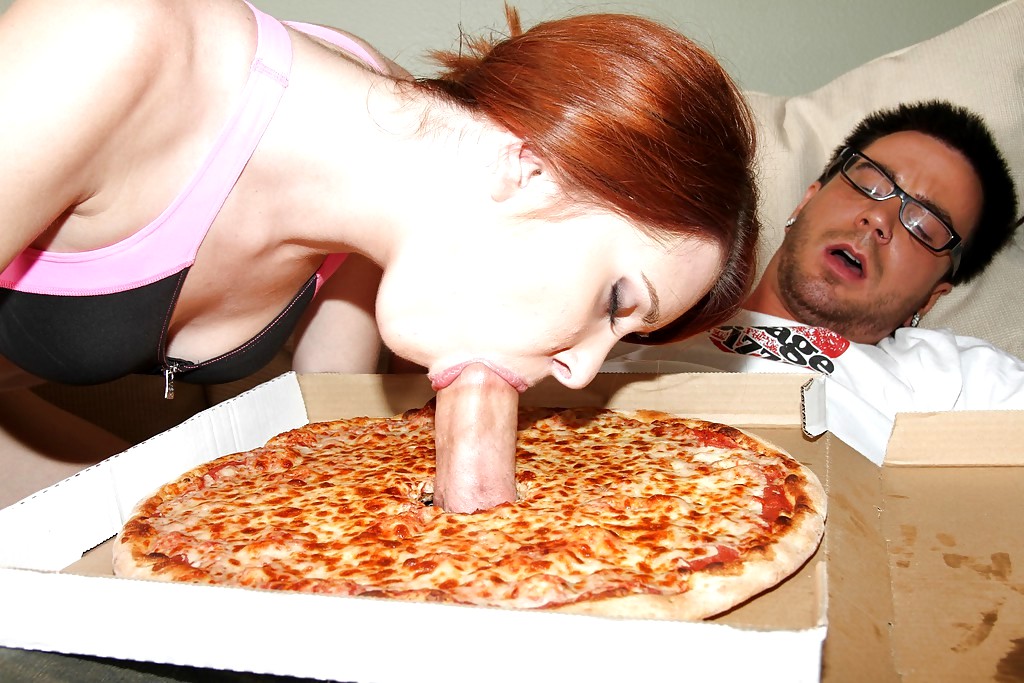 Порно Отсосала За Пиццу