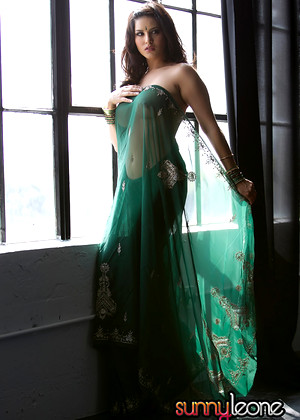 sunnyleone Sunny Leone pics
